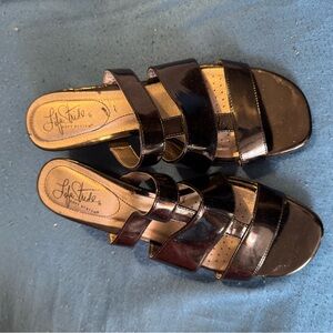 Women’s Size 7.5 Life Stride Women's Black Sandals